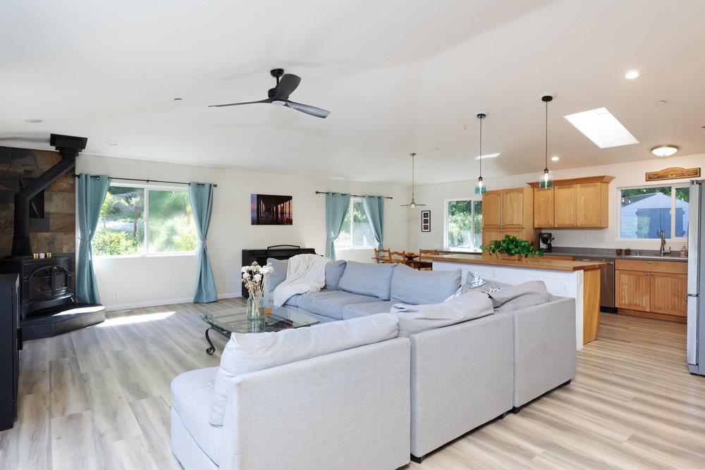 Detail Gallery Image 11 of 38 For 2889 Branciforte Dr, Santa Cruz,  CA 95065 - 4 Beds | 2/1 Baths