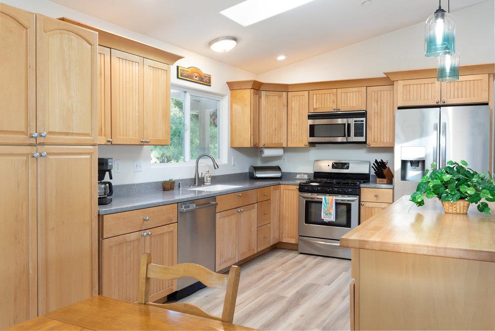 Detail Gallery Image 9 of 38 For 2889 Branciforte Dr, Santa Cruz,  CA 95065 - 4 Beds | 2/1 Baths