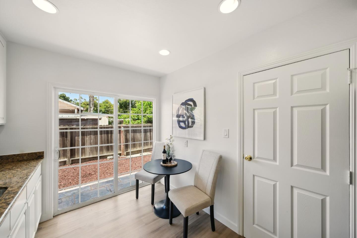 Detail Gallery Image 7 of 29 For 27239 Dunbar Pl, Hayward,  CA 94544 - 4 Beds | 2 Baths