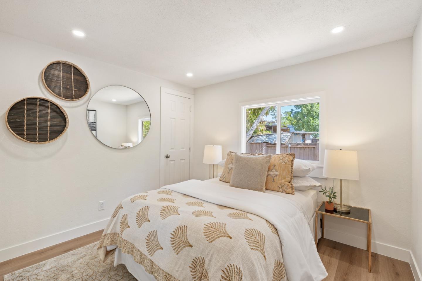 Detail Gallery Image 15 of 22 For 1125 Cypress St, East Palo Alto,  CA 94303 - 3 Beds | 2 Baths