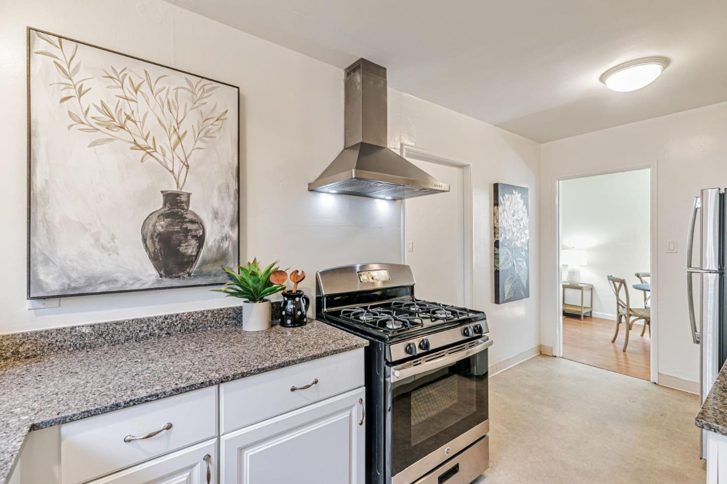 Detail Gallery Image 9 of 19 For 558 N 4th St, San Jose,  CA 95112 - – Beds | – Baths