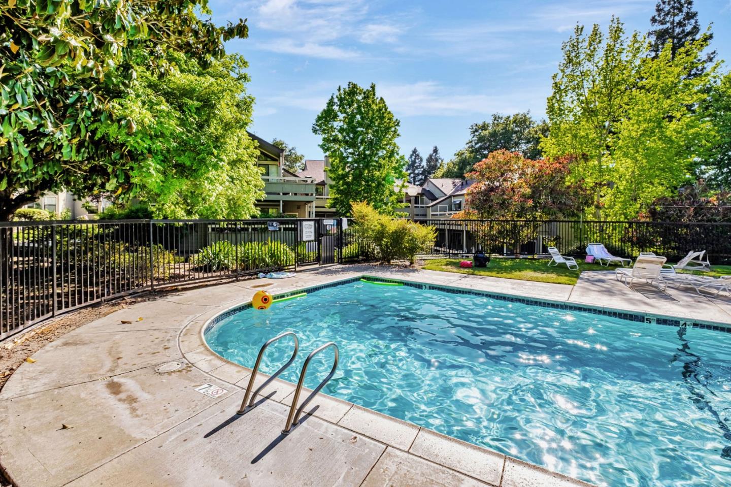 Detail Gallery Image 38 of 40 For 111 Bean Creek Rd #97,  Scotts Valley,  CA 95066 - 2 Beds | 1/1 Baths