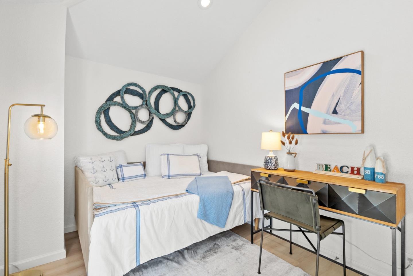 Detail Gallery Image 24 of 47 For 407 Seabright Ave, Santa Cruz,  CA 95062 - 3 Beds | 2 Baths