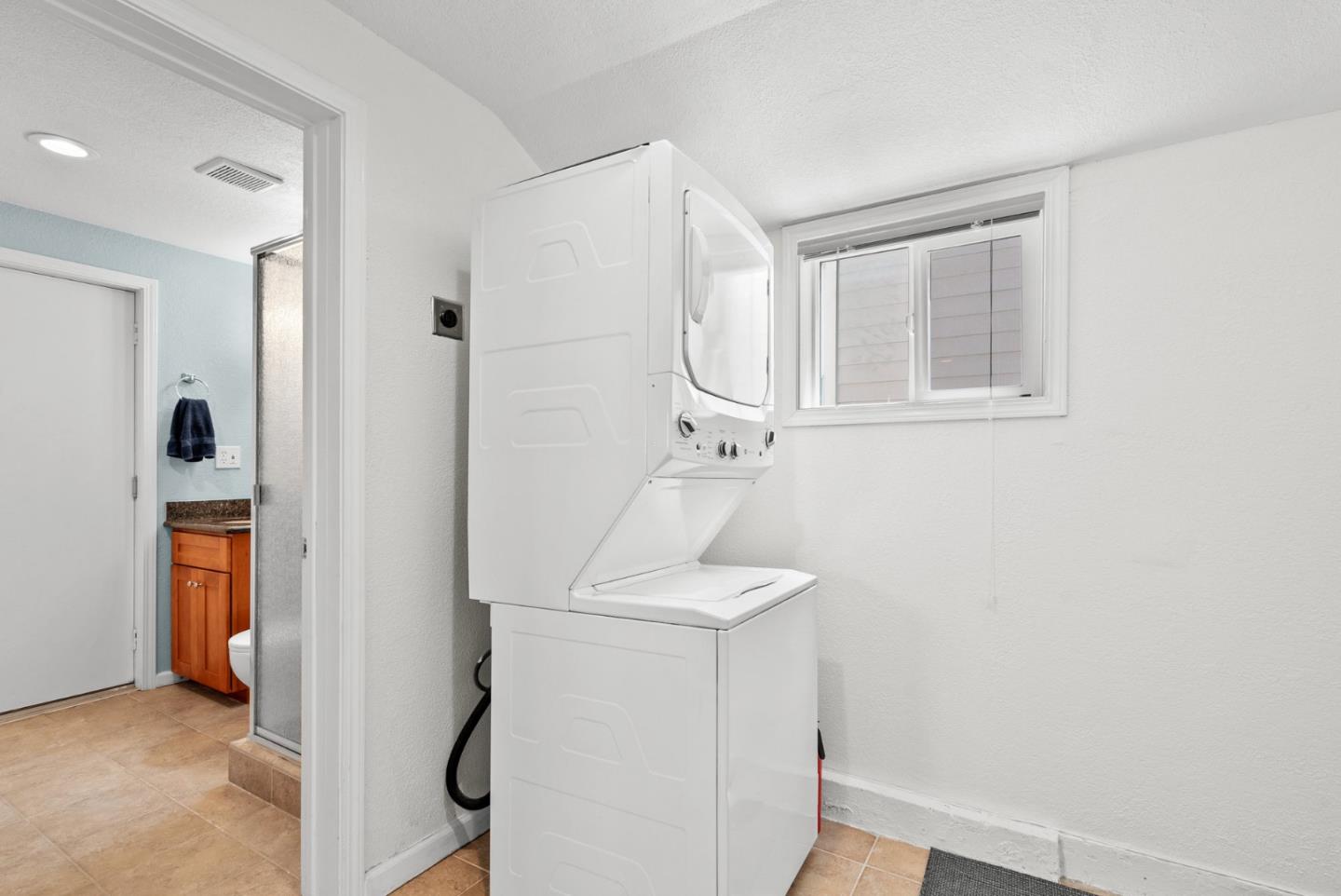 Detail Gallery Image 26 of 47 For 407 Seabright Ave, Santa Cruz,  CA 95062 - 3 Beds | 2 Baths