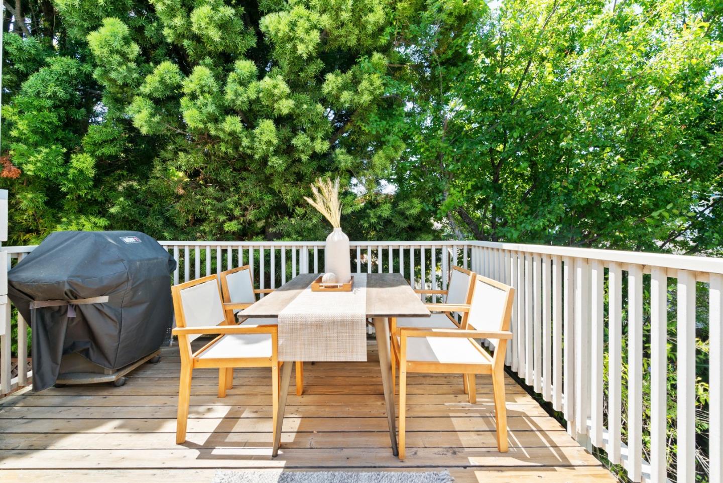 Detail Gallery Image 35 of 47 For 407 Seabright Ave, Santa Cruz,  CA 95062 - 3 Beds | 2 Baths