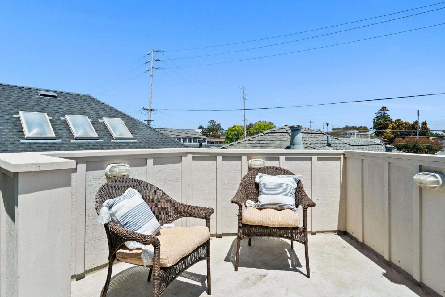Detail Gallery Image 38 of 47 For 407 Seabright Ave, Santa Cruz,  CA 95062 - 3 Beds | 2 Baths