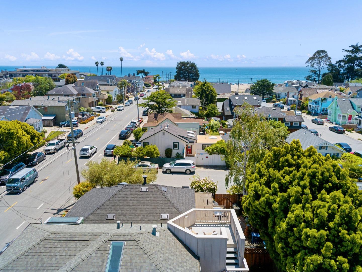 Detail Gallery Image 40 of 47 For 407 Seabright Ave, Santa Cruz,  CA 95062 - 3 Beds | 2 Baths