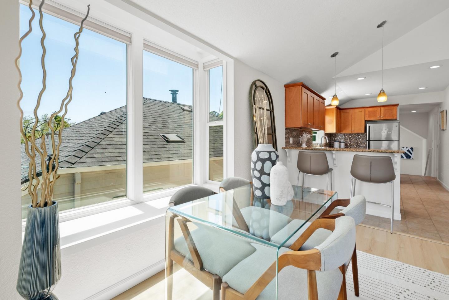 Detail Gallery Image 7 of 47 For 407 Seabright Ave, Santa Cruz,  CA 95062 - 3 Beds | 2 Baths