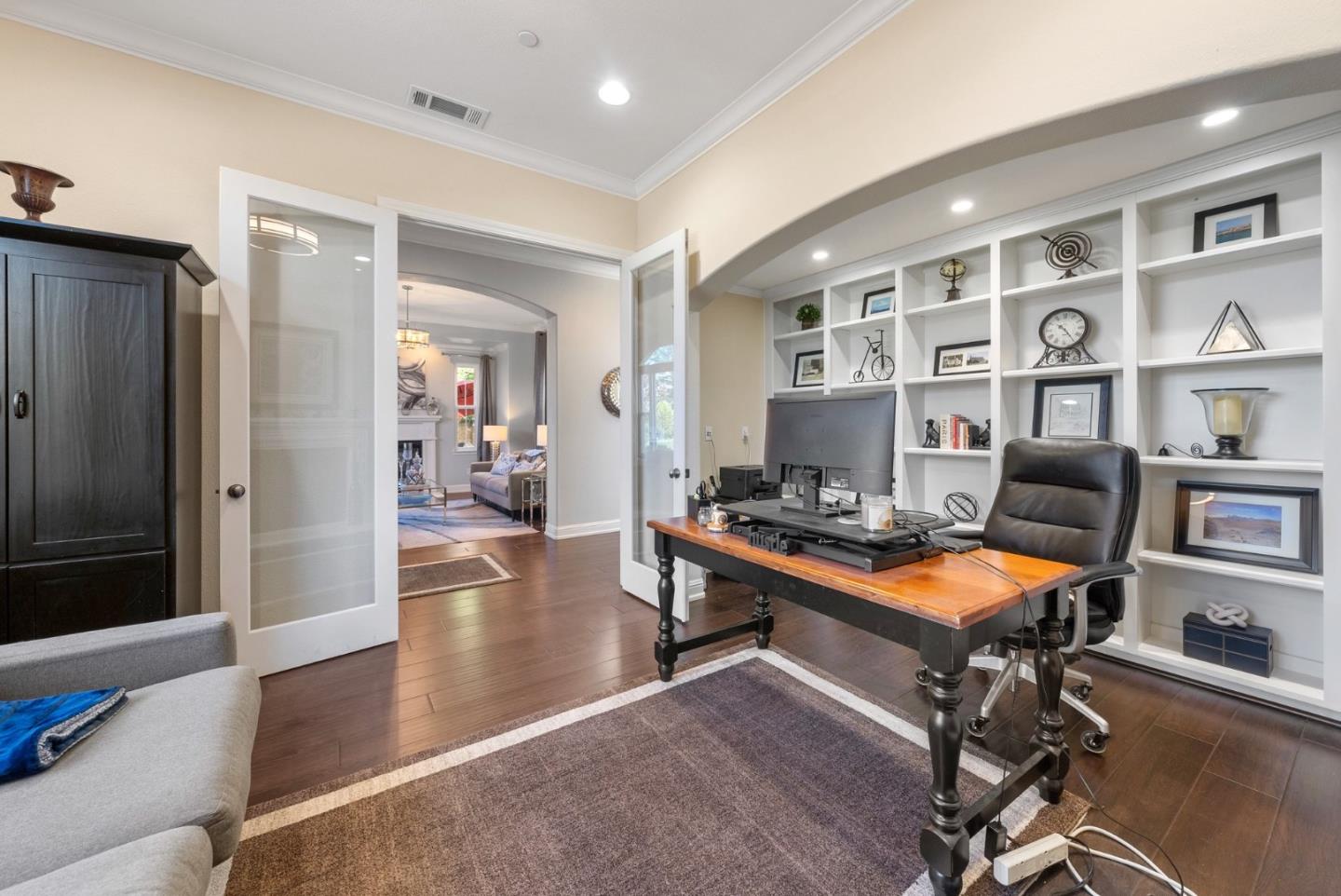 Detail Gallery Image 11 of 86 For 18720 Buena Ventura Ct, Morgan Hill,  CA 95037 - 4 Beds | 3/1 Baths