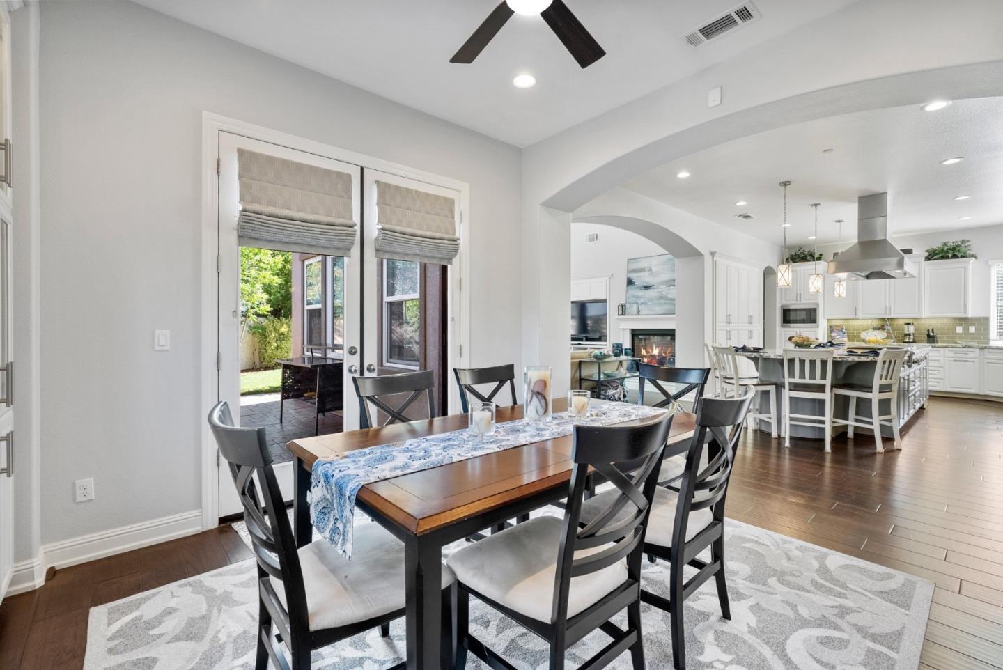 Detail Gallery Image 19 of 86 For 18720 Buena Ventura Ct, Morgan Hill,  CA 95037 - 4 Beds | 3/1 Baths