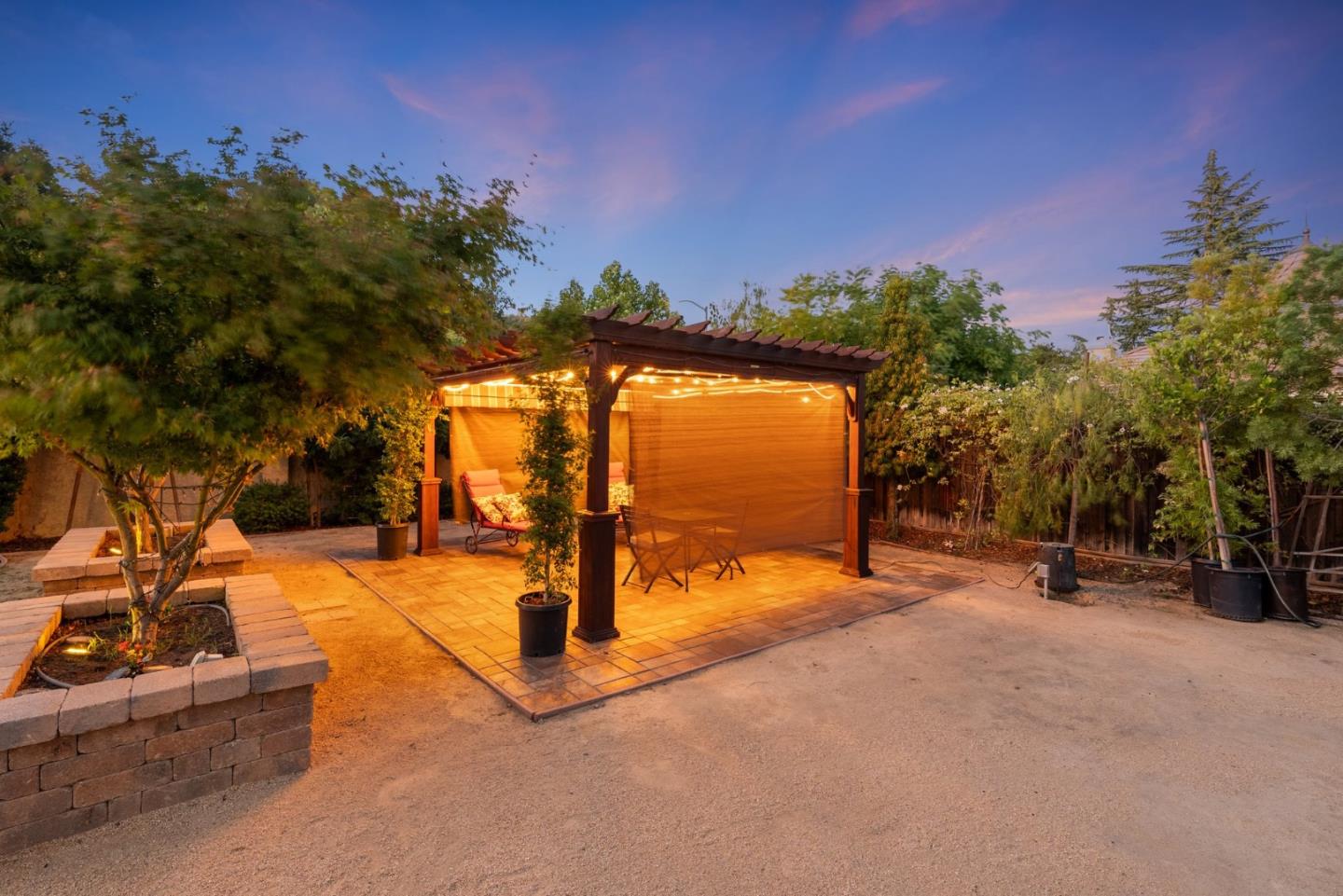 Detail Gallery Image 66 of 86 For 18720 Buena Ventura Ct, Morgan Hill,  CA 95037 - 4 Beds | 3/1 Baths