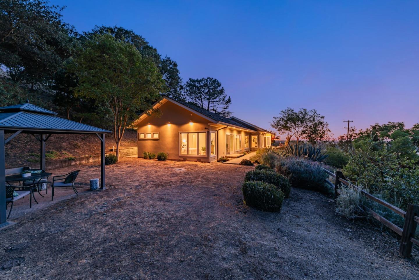 Detail Gallery Image 63 of 66 For 15010 Larga Vista Dr, Los Gatos,  CA 95032 - 3 Beds | 2/1 Baths
