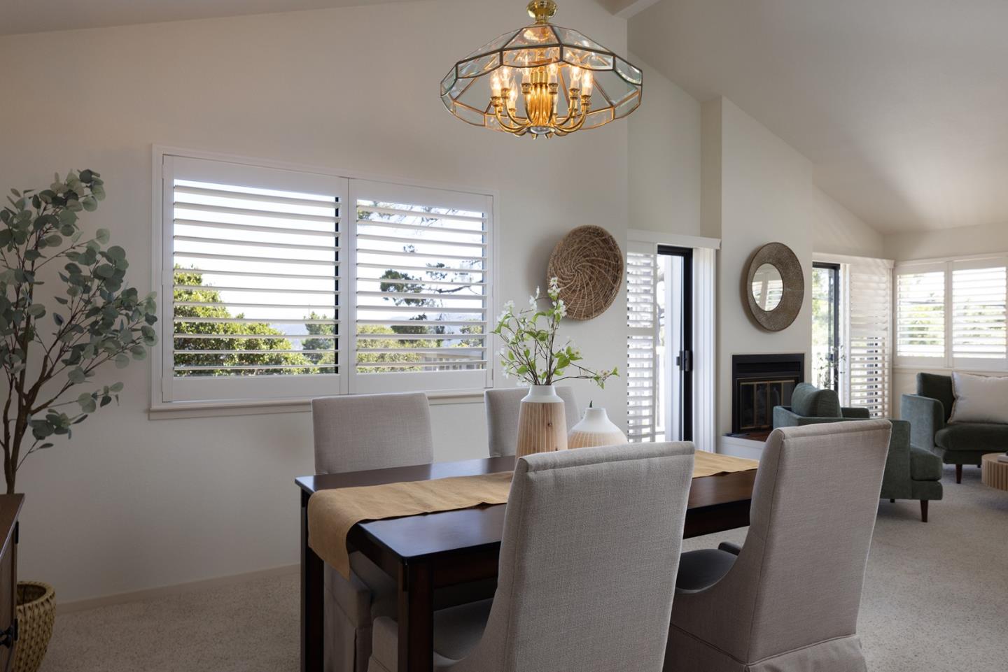 Detail Gallery Image 13 of 28 For 1220 Harrison St, Monterey,  CA 93940 - 3 Beds | 2/1 Baths