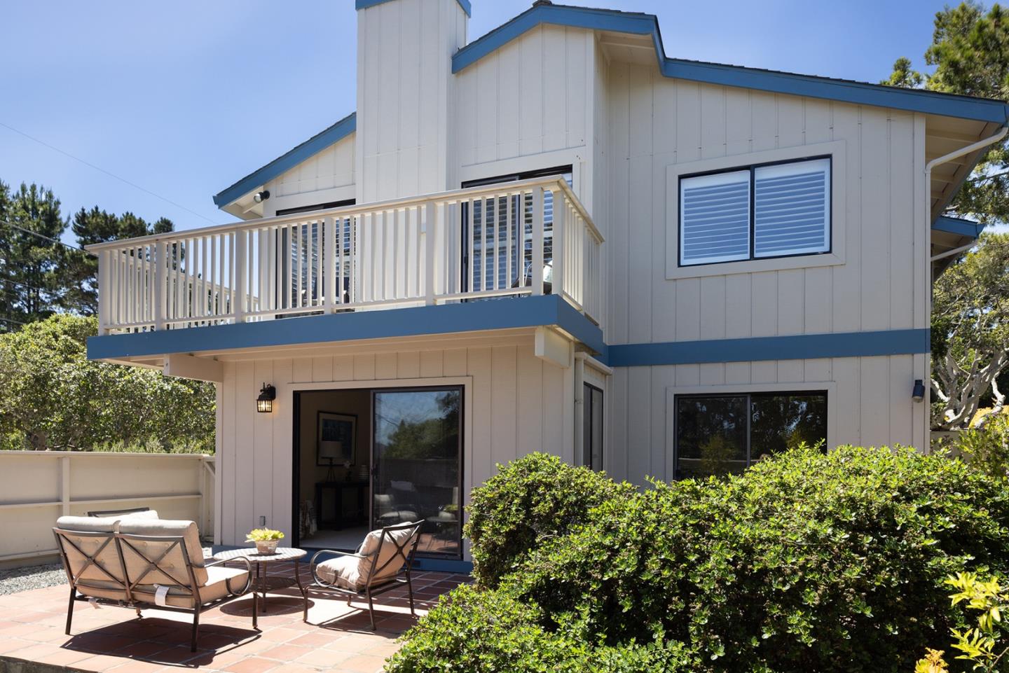 Detail Gallery Image 16 of 28 For 1220 Harrison St, Monterey,  CA 93940 - 3 Beds | 2/1 Baths