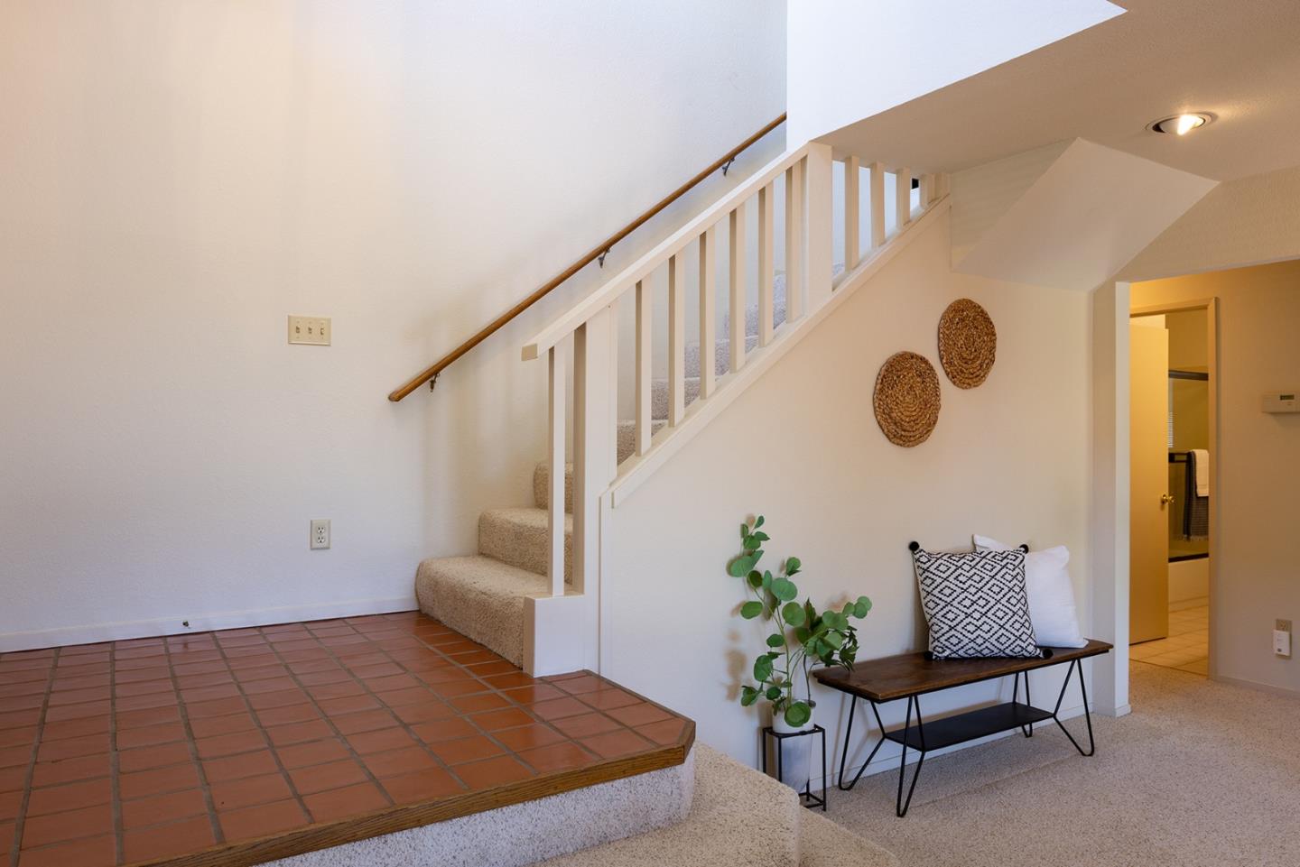 Detail Gallery Image 6 of 28 For 1220 Harrison St, Monterey,  CA 93940 - 3 Beds | 2/1 Baths