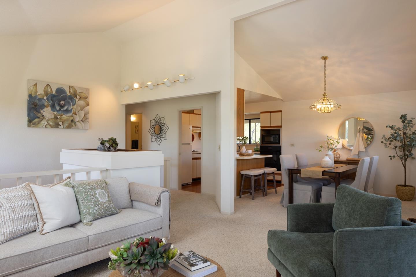 Detail Gallery Image 9 of 28 For 1220 Harrison St, Monterey,  CA 93940 - 3 Beds | 2/1 Baths