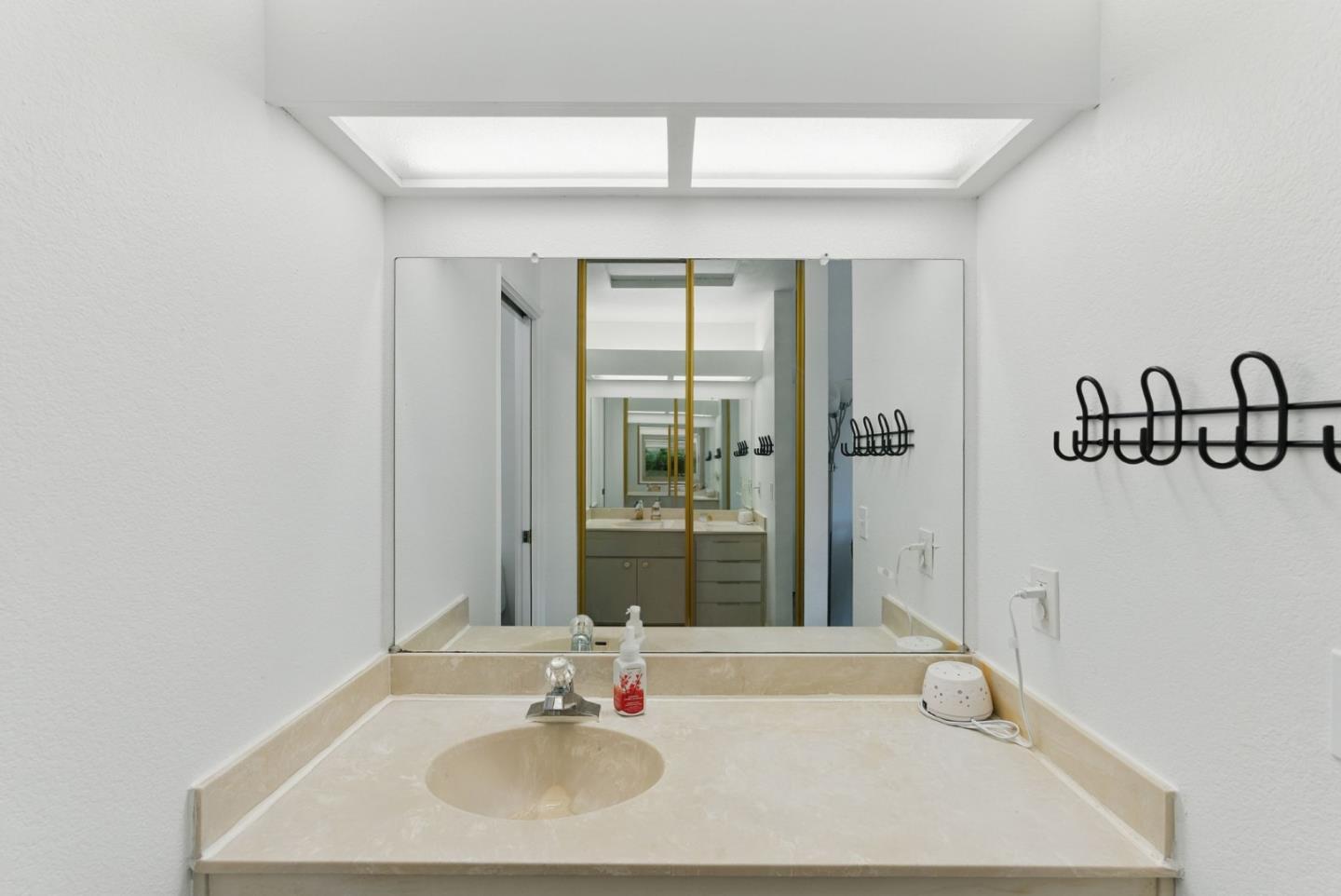 Detail Gallery Image 14 of 28 For 6198 Civic Terrace Ave a,  Newark,  CA 94560 - 2 Beds | 2 Baths