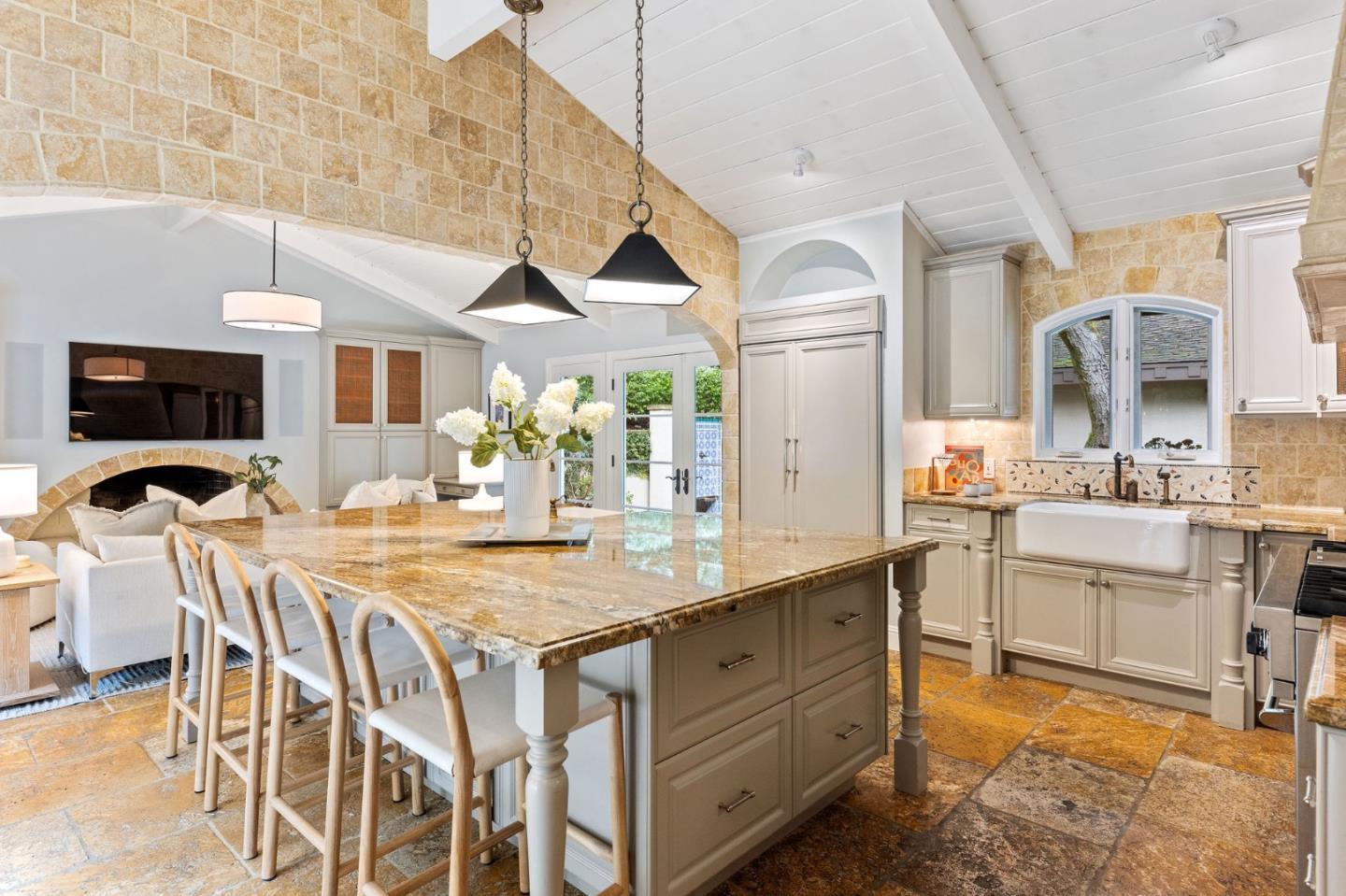 Detail Gallery Image 25 of 99 For 1260 Hayne Rd, Hillsborough,  CA 94010 - 4 Beds | 4 Baths