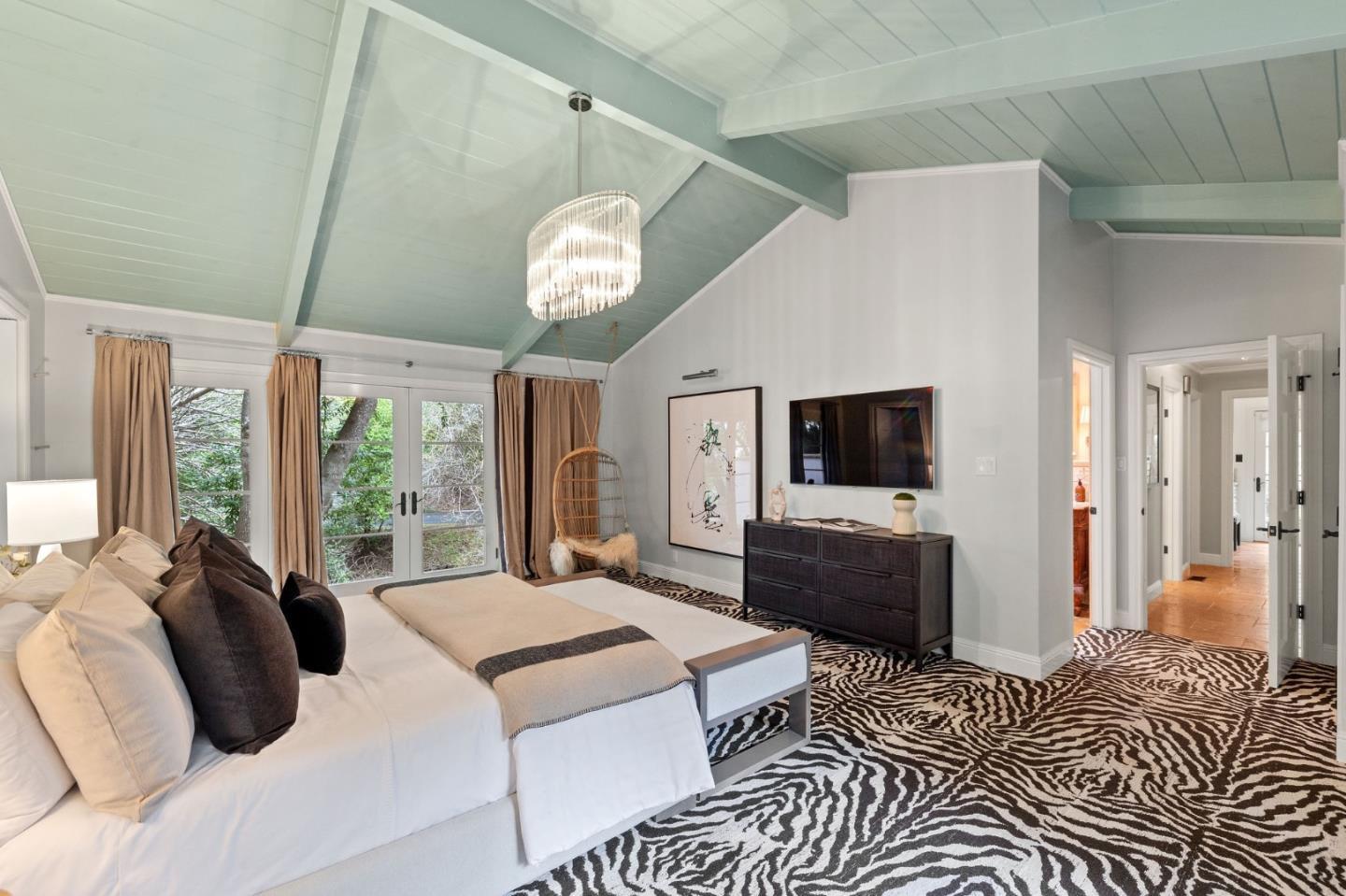 Detail Gallery Image 36 of 99 For 1260 Hayne Rd, Hillsborough,  CA 94010 - 4 Beds | 4 Baths