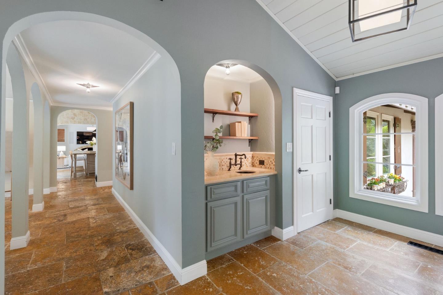 Detail Gallery Image 9 of 99 For 1260 Hayne Rd, Hillsborough,  CA 94010 - 4 Beds | 4 Baths