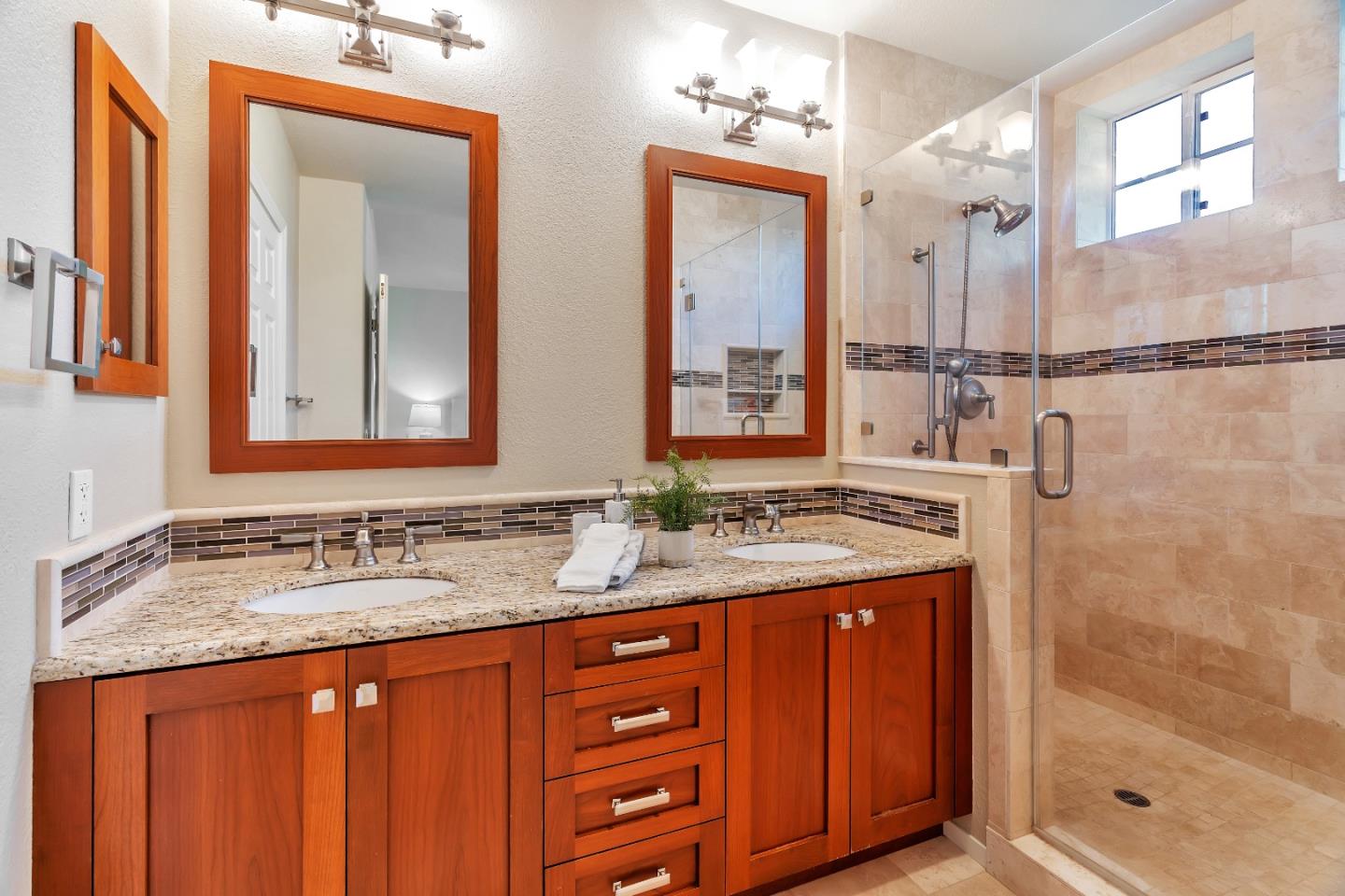Detail Gallery Image 11 of 21 For 425 Navaro Way #118,  San Jose,  CA 95134 - 2 Beds | 2/1 Baths