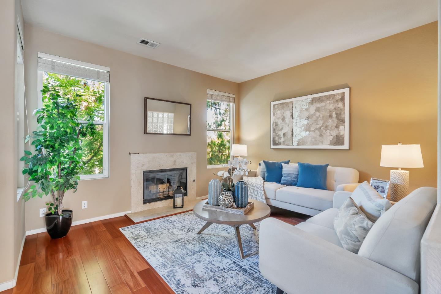 Detail Gallery Image 3 of 21 For 425 Navaro Way #118,  San Jose,  CA 95134 - 2 Beds | 2/1 Baths