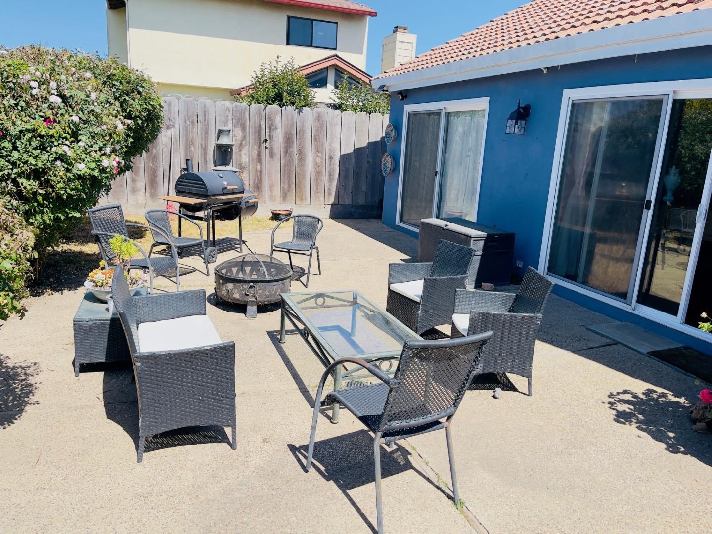 Detail Gallery Image 16 of 18 For 1561 Valdez Cir, Salinas,  CA 93906 - 2 Beds | 1 Baths