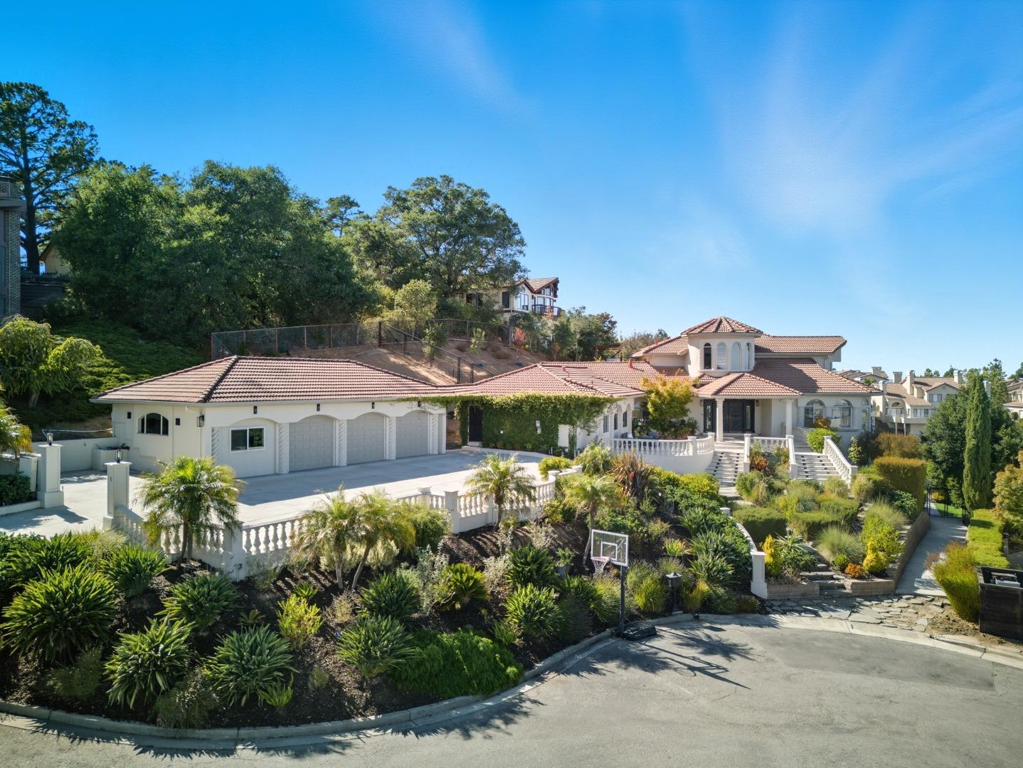 Detail Gallery Image 103 of 121 For 1 Lewis Ranch Rd, San Carlos,  CA 94070 - 6 Beds | 6/1 Baths