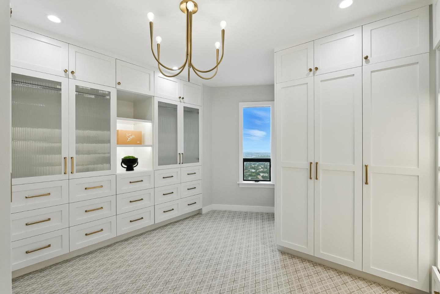 Detail Gallery Image 42 of 121 For 1 Lewis Ranch Rd, San Carlos,  CA 94070 - 6 Beds | 6/1 Baths