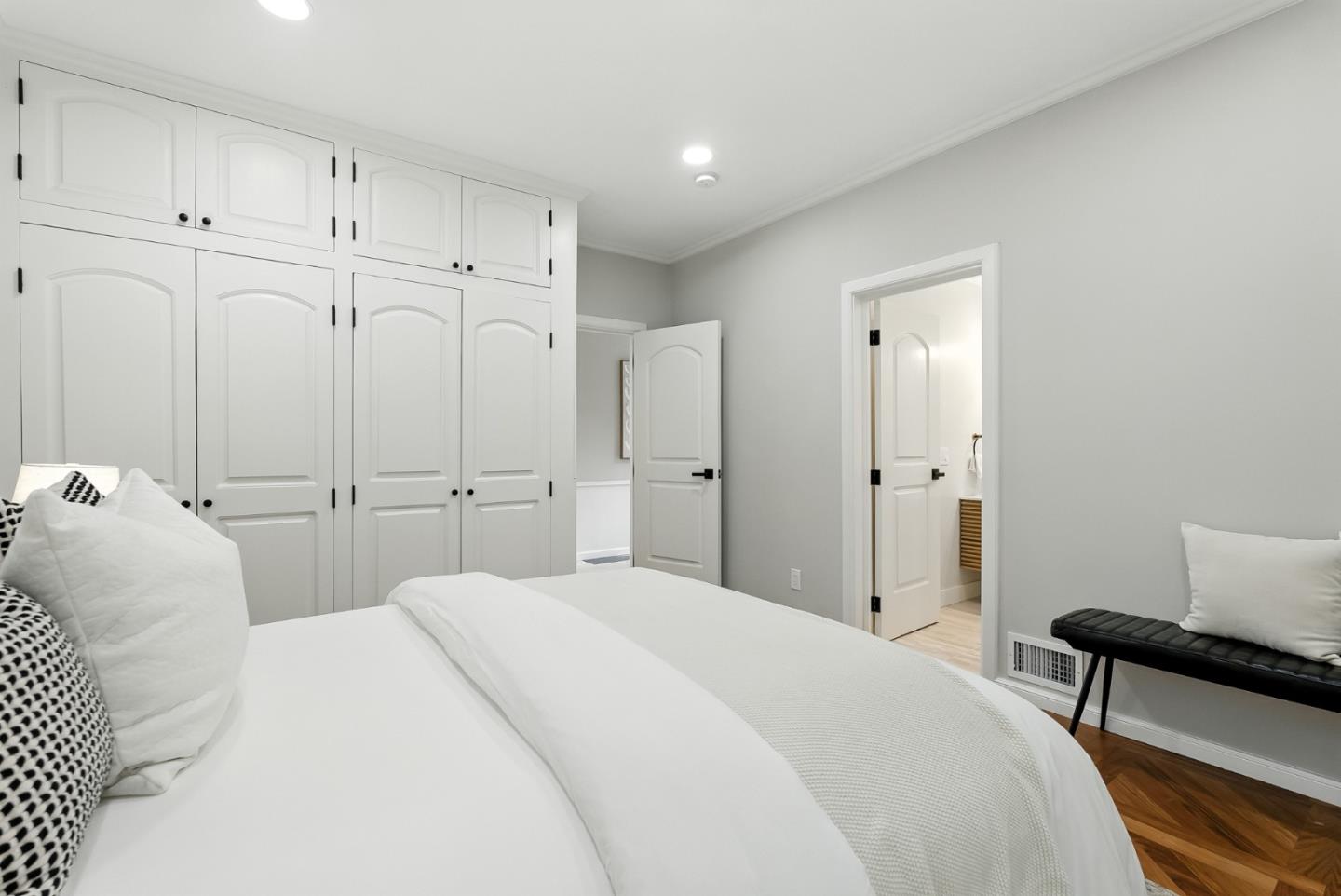 Detail Gallery Image 86 of 121 For 1 Lewis Ranch Rd, San Carlos,  CA 94070 - 6 Beds | 6/1 Baths