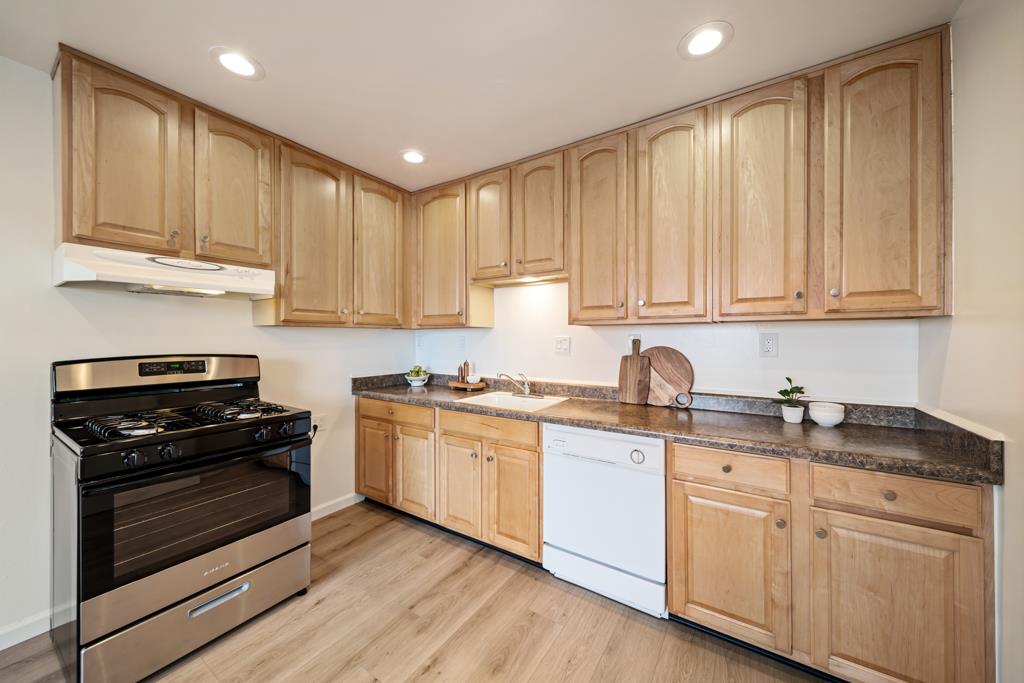 Detail Gallery Image 11 of 45 For 322 Forest View Dr, South San Francisco,  CA 94080 - 2 Beds | 1 Baths