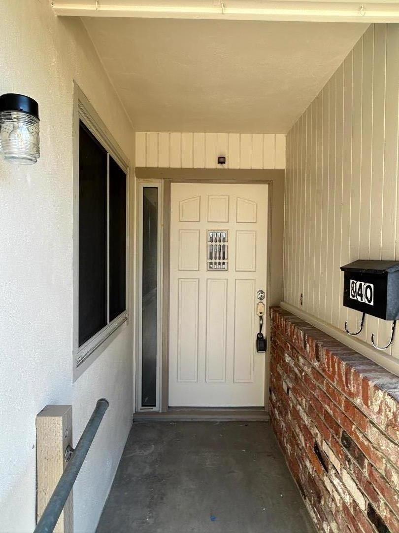 Detail Gallery Image 2 of 27 For 840 Archer St, Salinas,  CA 93901 - 3 Beds | 2 Baths