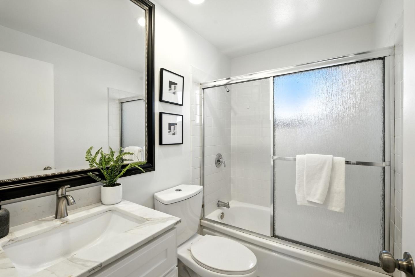 Detail Gallery Image 19 of 65 For 26709 Wauchula Way, Hayward,  CA 94545 - 3 Beds | 2 Baths