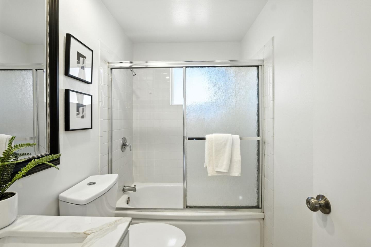 Detail Gallery Image 20 of 65 For 26709 Wauchula Way, Hayward,  CA 94545 - 3 Beds | 2 Baths