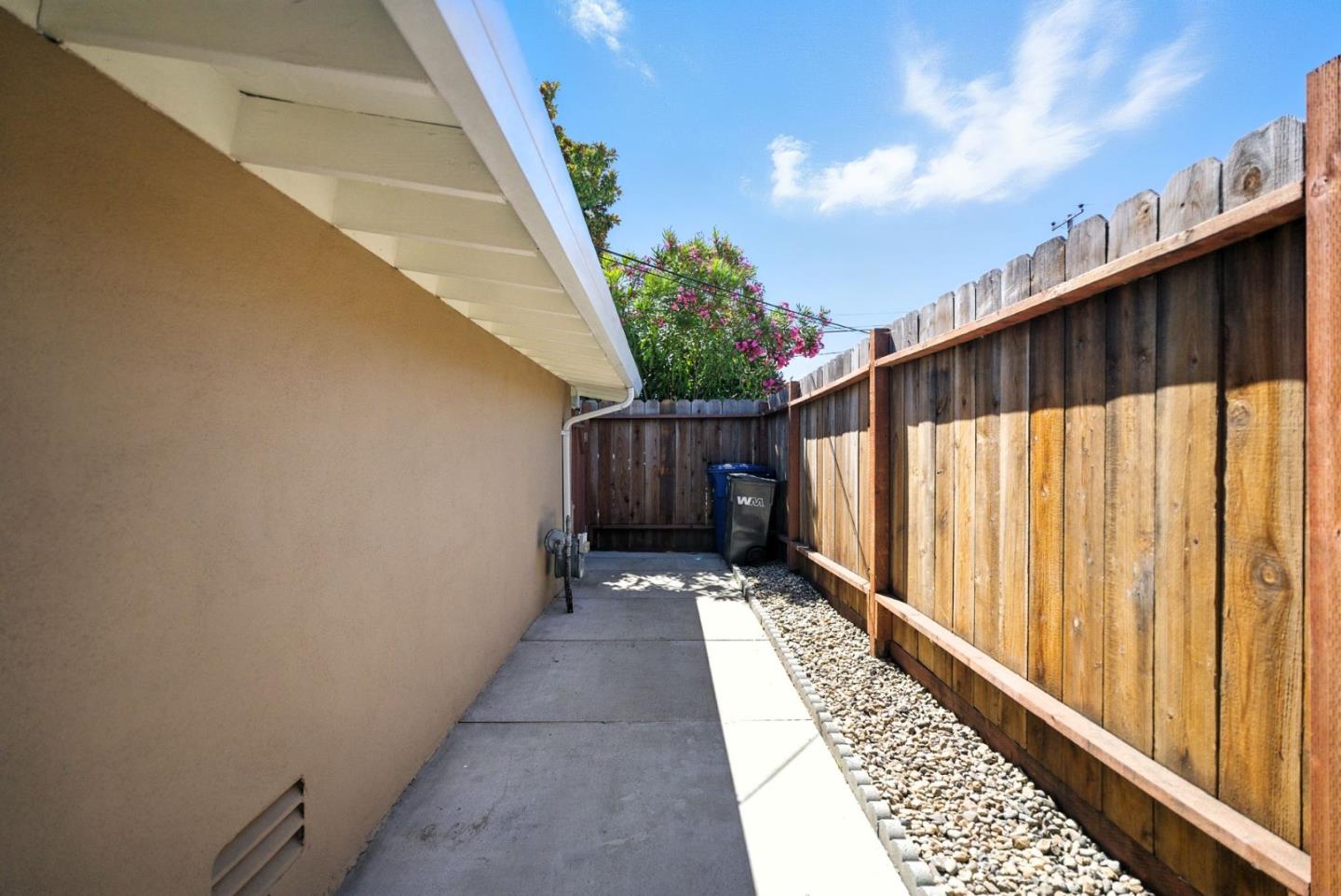 Detail Gallery Image 30 of 65 For 26709 Wauchula Way, Hayward,  CA 94545 - 3 Beds | 2 Baths