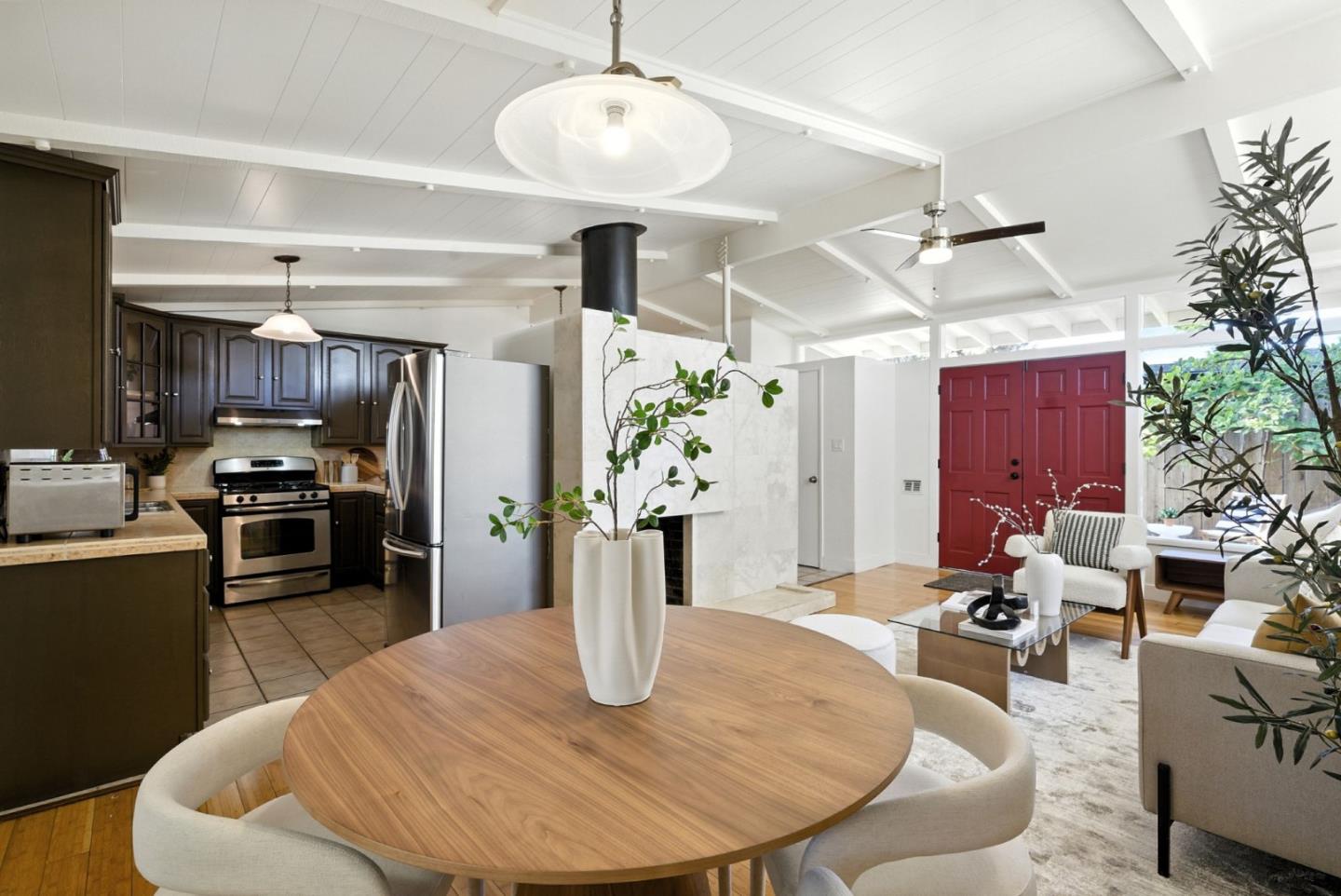 Detail Gallery Image 5 of 65 For 26709 Wauchula Way, Hayward,  CA 94545 - 3 Beds | 2 Baths