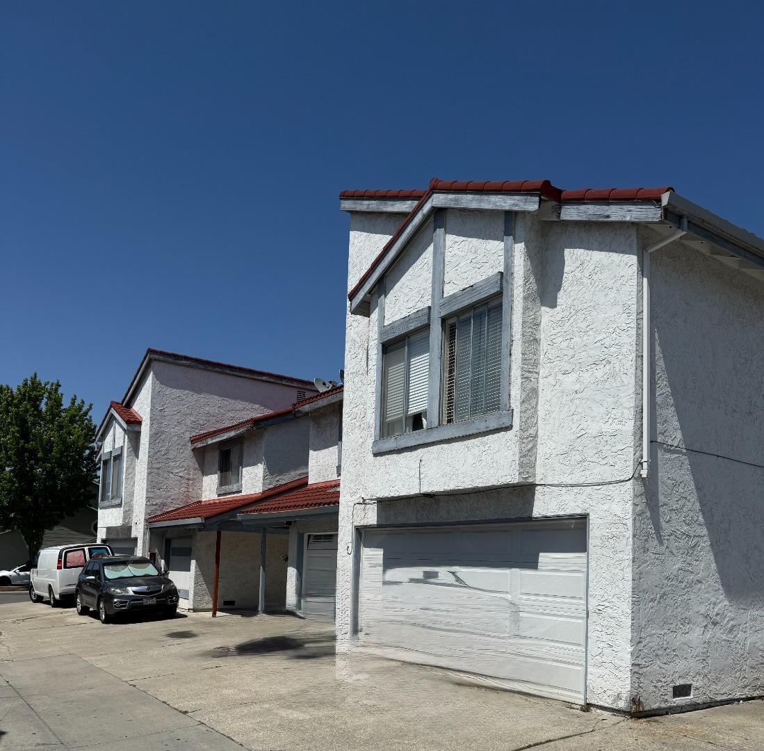 Detail Gallery Image 1 of 2 For 1242 Daniel Ct, Milpitas,  CA 95035 - – Beds | – Baths