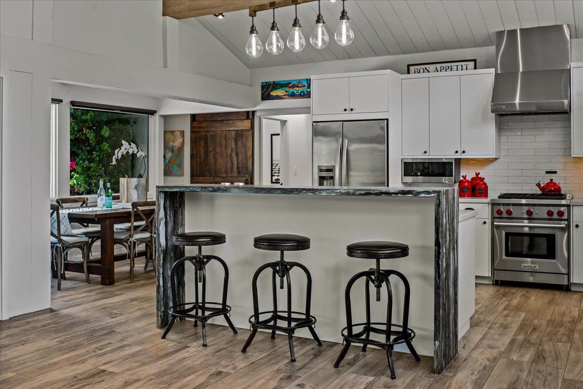 Detail Gallery Image 10 of 46 For 228 Vista Verde, Carmel Valley,  CA 93924 - 4 Beds | 3/1 Baths