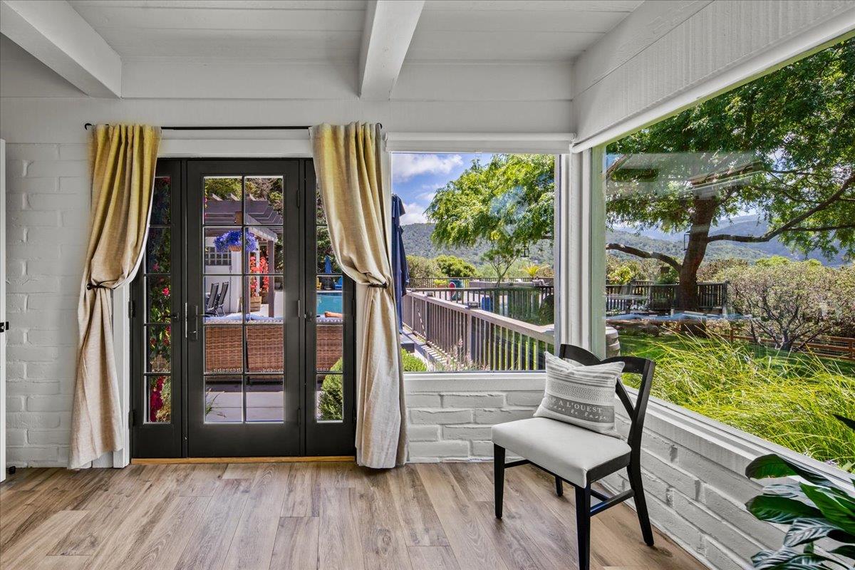 Detail Gallery Image 17 of 46 For 228 Vista Verde, Carmel Valley,  CA 93924 - 4 Beds | 3/1 Baths