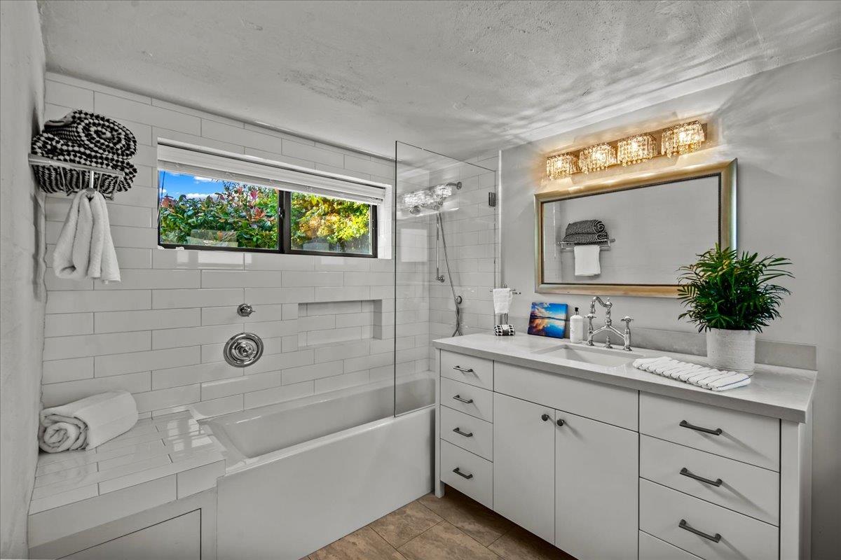 Detail Gallery Image 21 of 46 For 228 Vista Verde, Carmel Valley,  CA 93924 - 4 Beds | 3/1 Baths