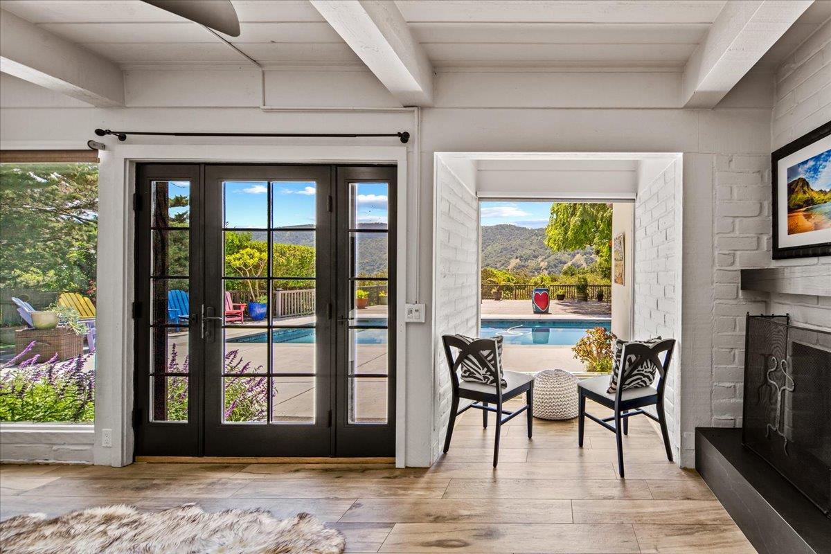 Detail Gallery Image 27 of 46 For 228 Vista Verde, Carmel Valley,  CA 93924 - 4 Beds | 3/1 Baths