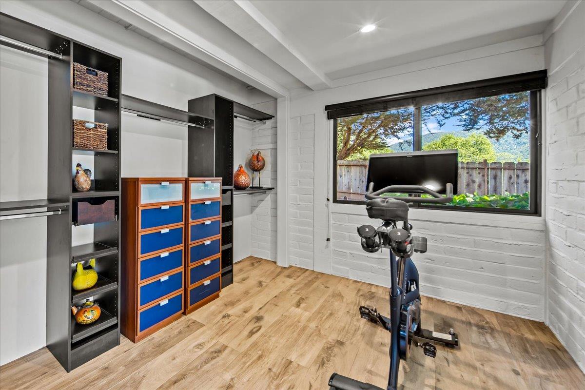 Detail Gallery Image 31 of 46 For 228 Vista Verde, Carmel Valley,  CA 93924 - 4 Beds | 3/1 Baths