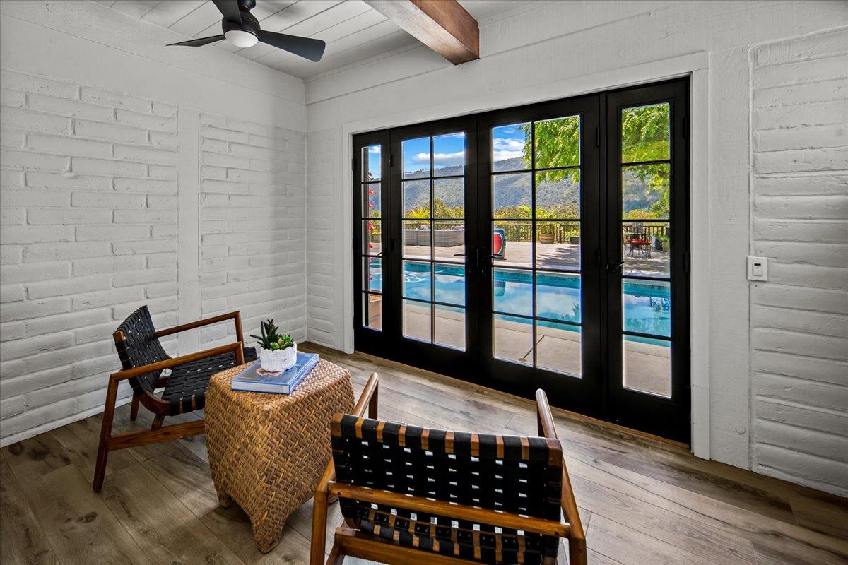Detail Gallery Image 7 of 46 For 228 Vista Verde, Carmel Valley,  CA 93924 - 4 Beds | 3/1 Baths