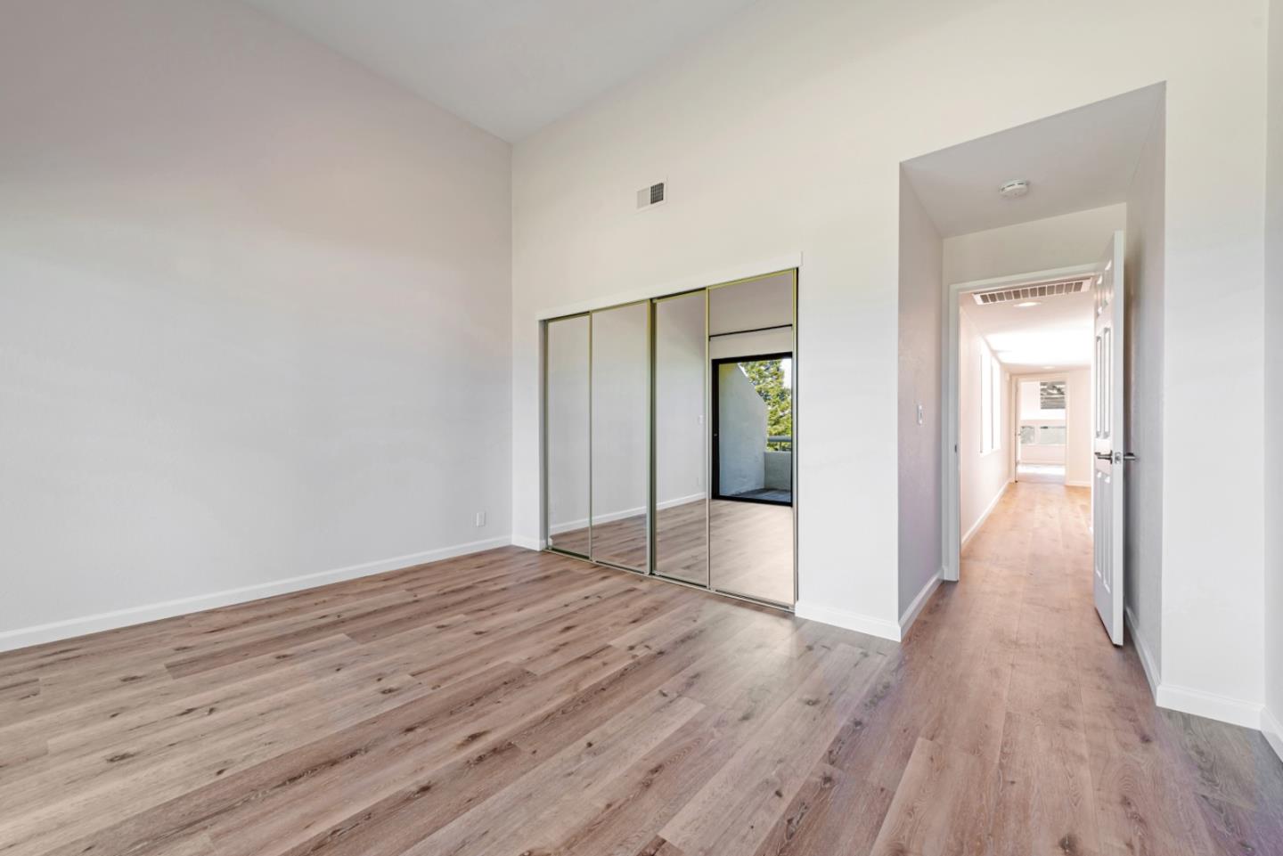 Detail Gallery Image 16 of 38 For 1805 Flint Creek Ct, San Jose,  CA 95148 - 3 Beds | 2/1 Baths