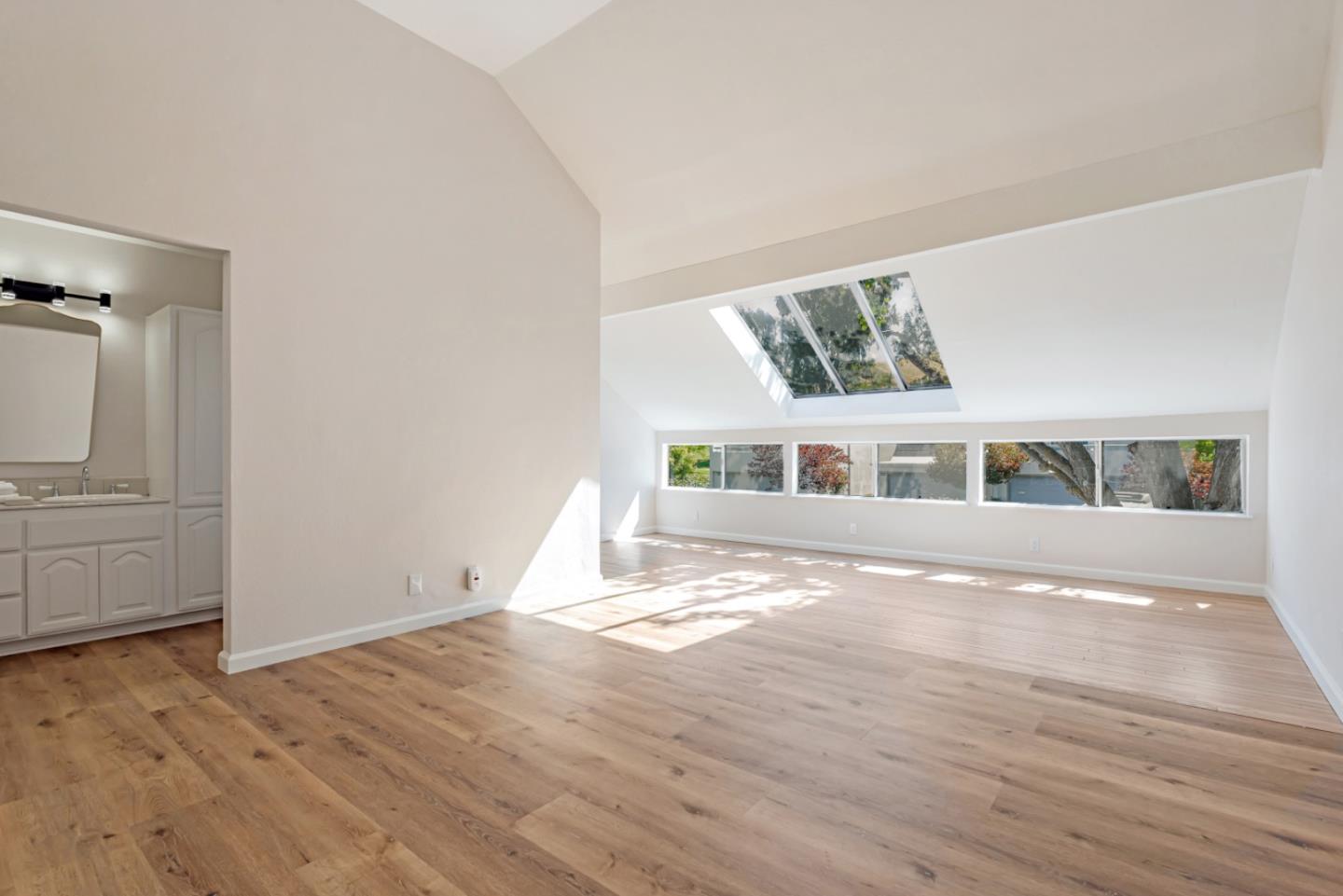 Detail Gallery Image 20 of 38 For 1805 Flint Creek Ct, San Jose,  CA 95148 - 3 Beds | 2/1 Baths