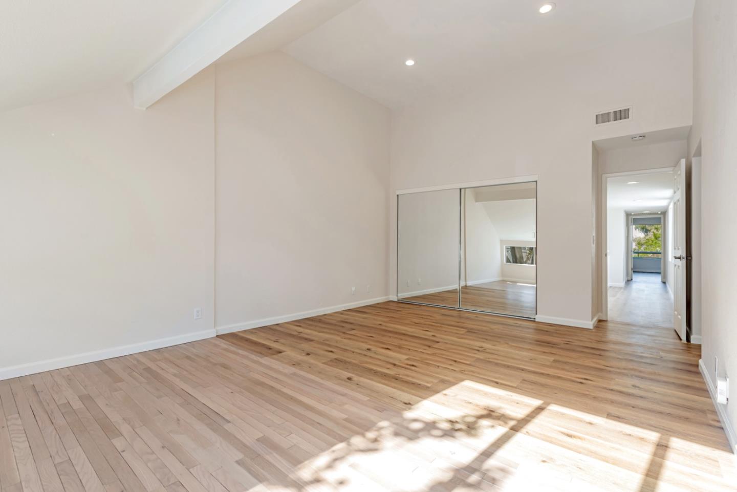 Detail Gallery Image 22 of 38 For 1805 Flint Creek Ct, San Jose,  CA 95148 - 3 Beds | 2/1 Baths