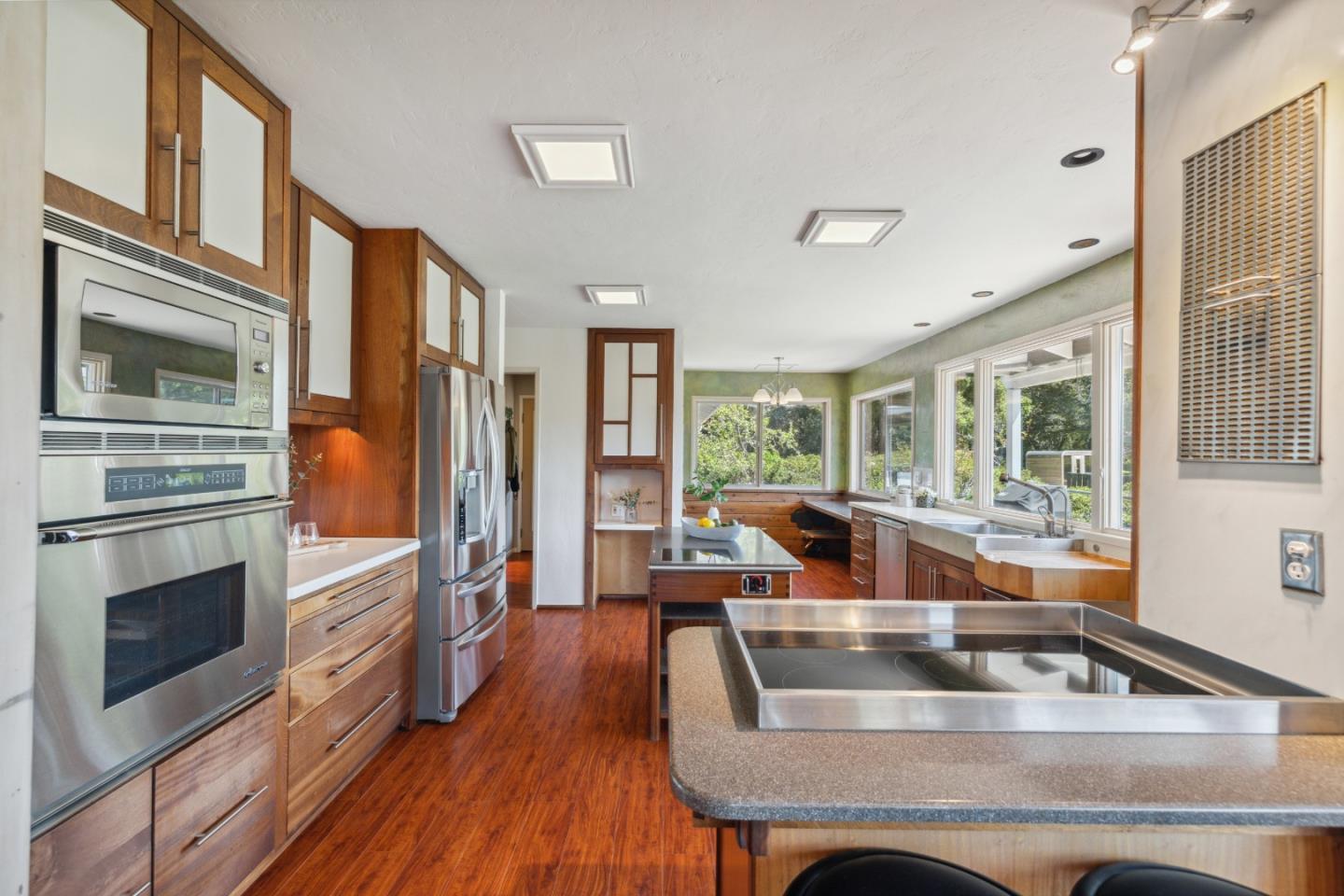 Detail Gallery Image 11 of 102 For 240 Buck Knoll Rd, Boulder Creek,  CA 95006 - 6 Beds | 4 Baths