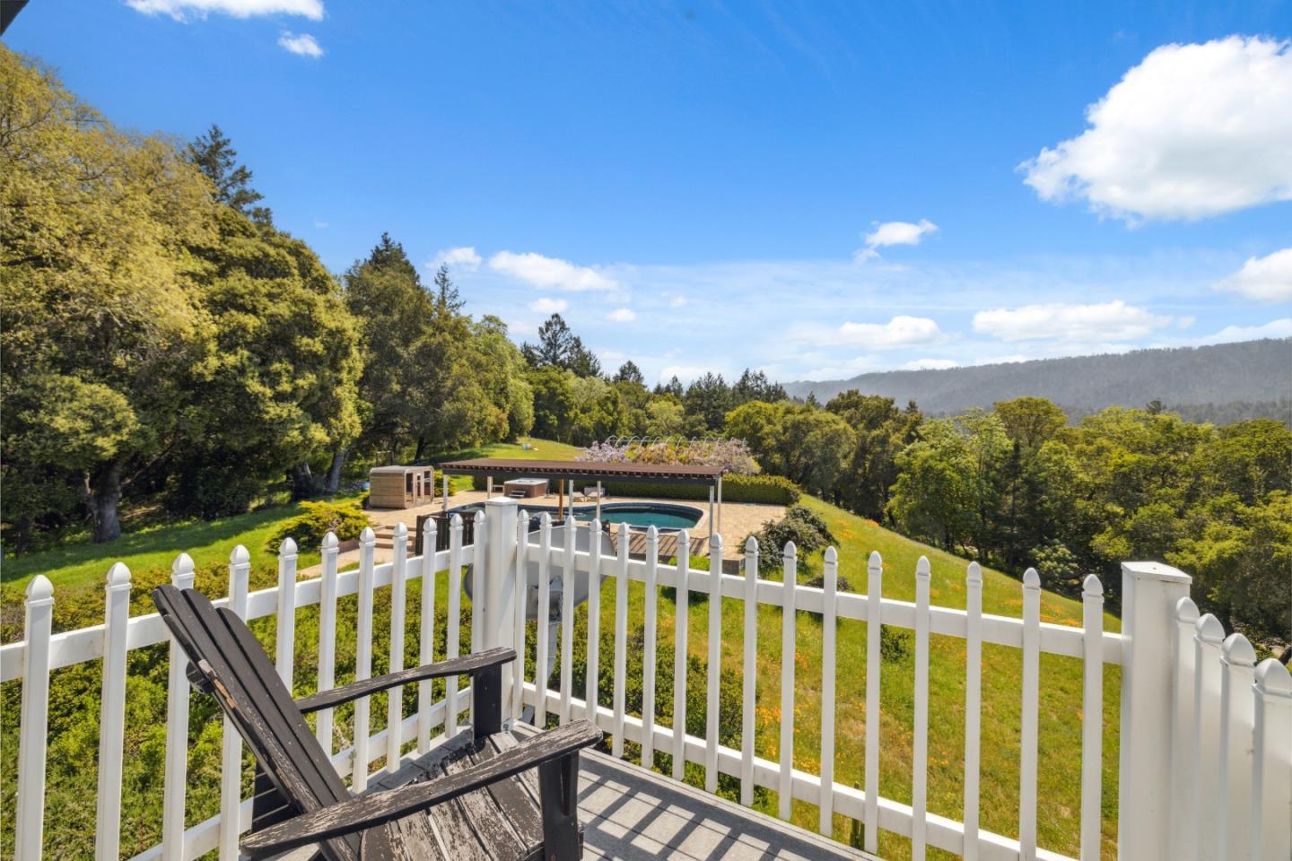Detail Gallery Image 24 of 102 For 240 Buck Knoll Rd, Boulder Creek,  CA 95006 - 6 Beds | 4 Baths