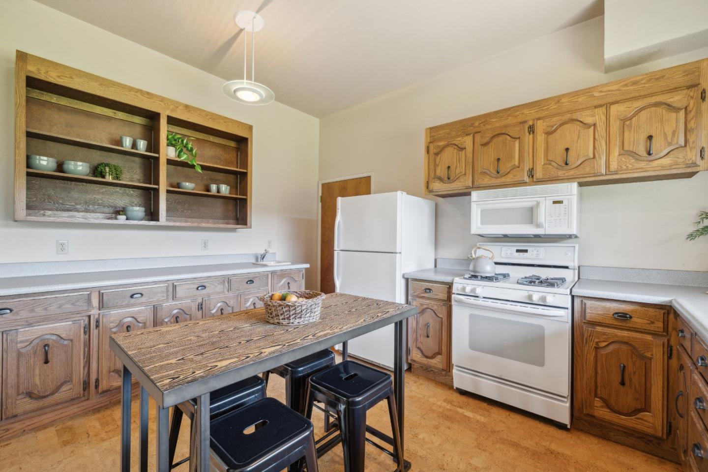 Detail Gallery Image 31 of 102 For 240 Buck Knoll Rd, Boulder Creek,  CA 95006 - 6 Beds | 4 Baths