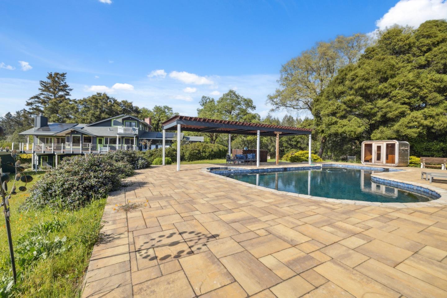 Detail Gallery Image 65 of 102 For 240 Buck Knoll Rd, Boulder Creek,  CA 95006 - 6 Beds | 4 Baths